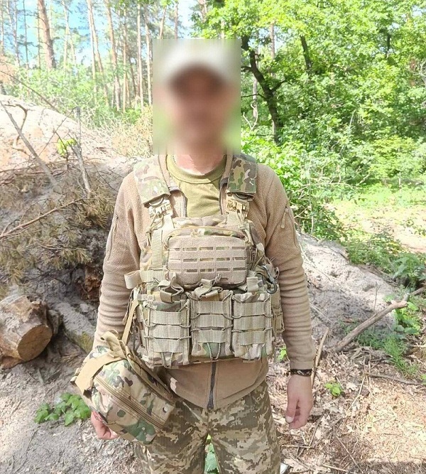 photo 5305624606452871042 y 1